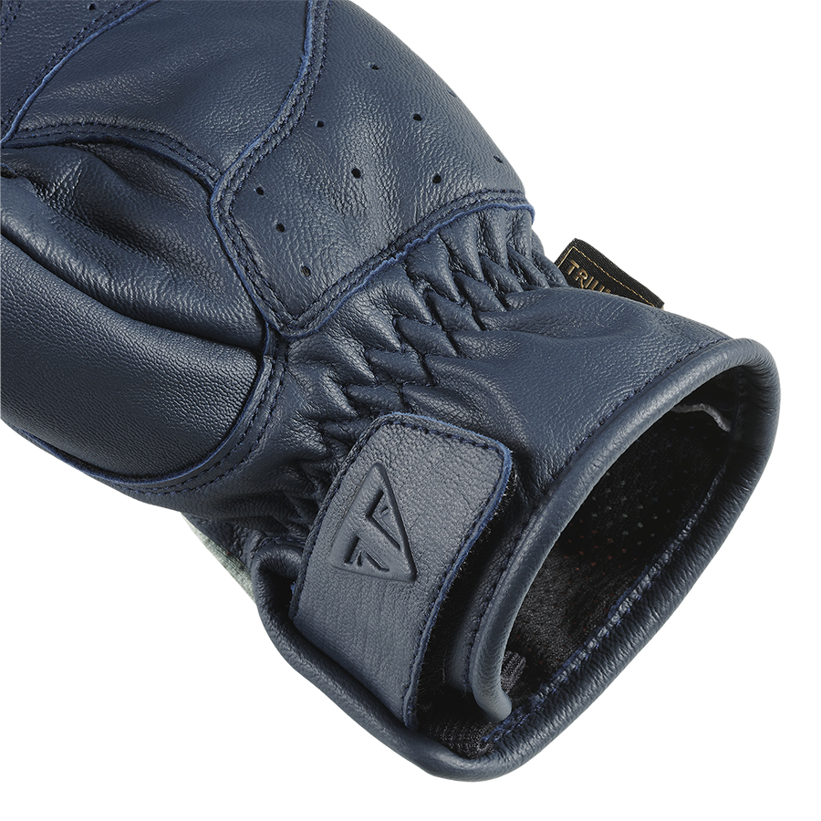 Jack Glove photo 2