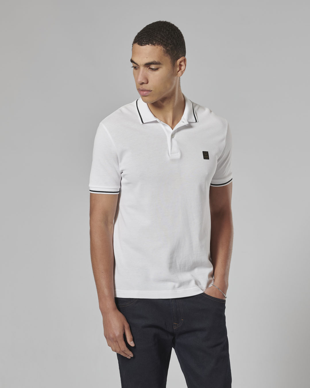 LUSTLEIGH POLO WHITE photo 2