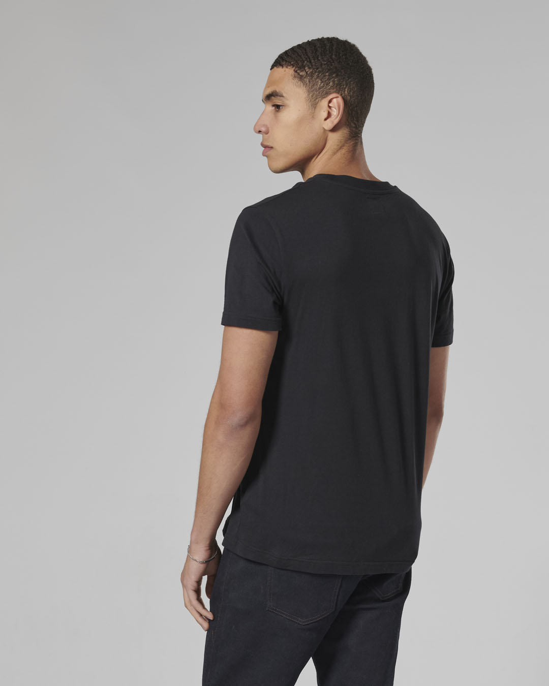 Burnham T-Shirt Jet Black photo 9