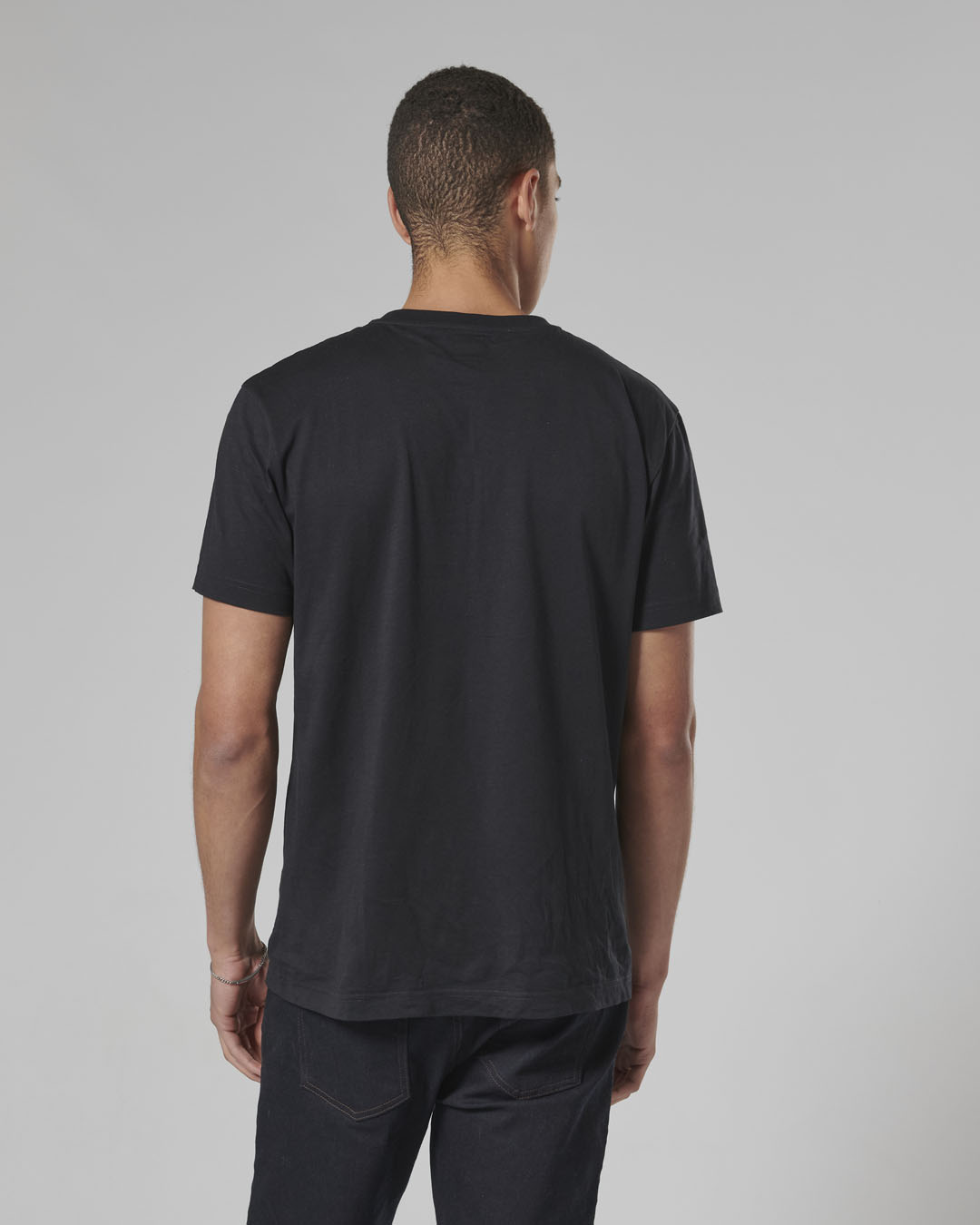 Earling T-Shirt Black photo 5