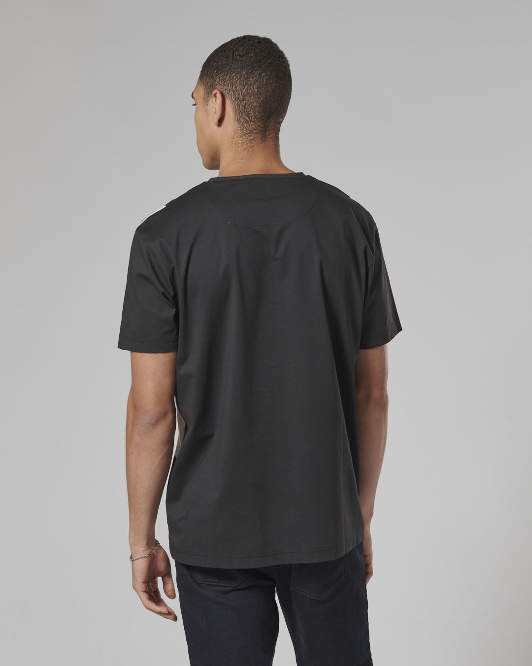 Cullen Tee photo 4